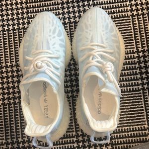 Yeezy boost 359 MONICE size 6.5